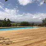 Dom wakacyjny In With Pool & Olive Views *