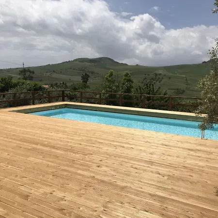 In With Pool & Olive Views 알리아